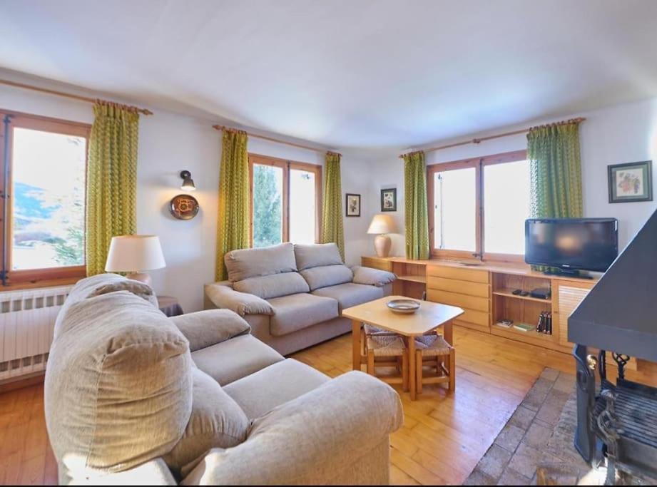 Casa L'Avet. El Vilar D'Urtx Escardacs Exteriér fotografie