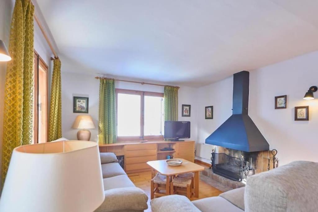 Casa L'Avet. El Vilar D'Urtx Escardacs Exteriér fotografie